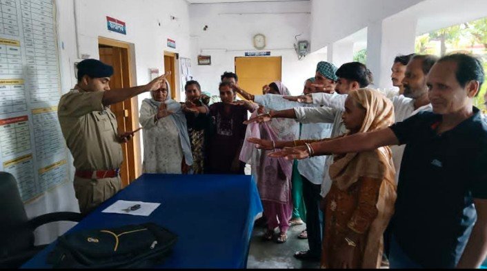 वरिष्ठ पुलिस अधीक्षक अजय गणपति के कुशल निर्देशन में म्यूलर खातों के विरुद्ध सम्पूर्ण जनपद में चली विशेष अभियान